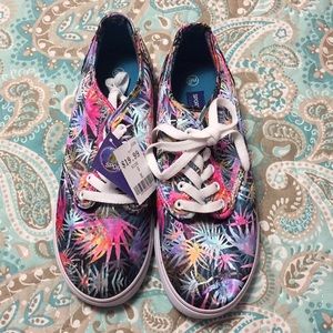 colorful silky sports world tennis shoes